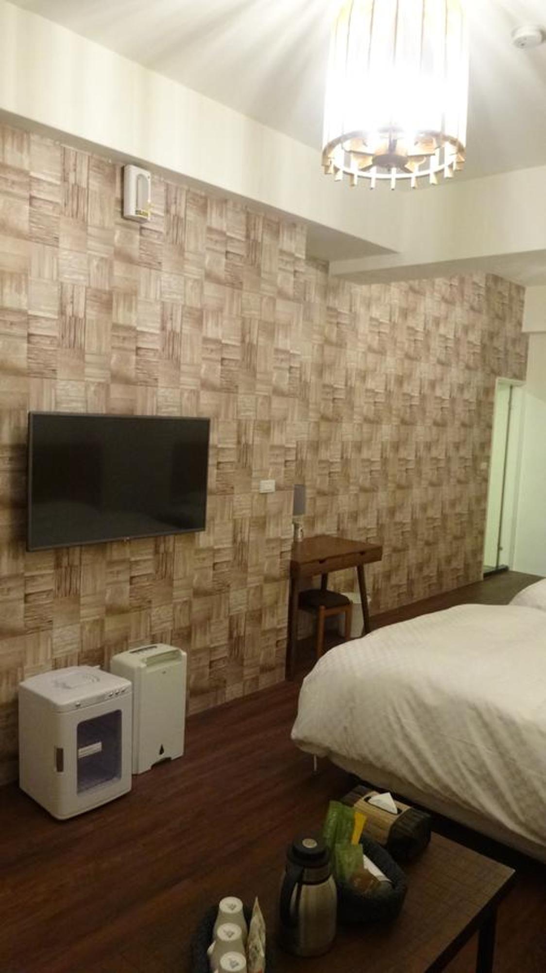 Meow G Cafe Hostel Hualien City Exterior foto